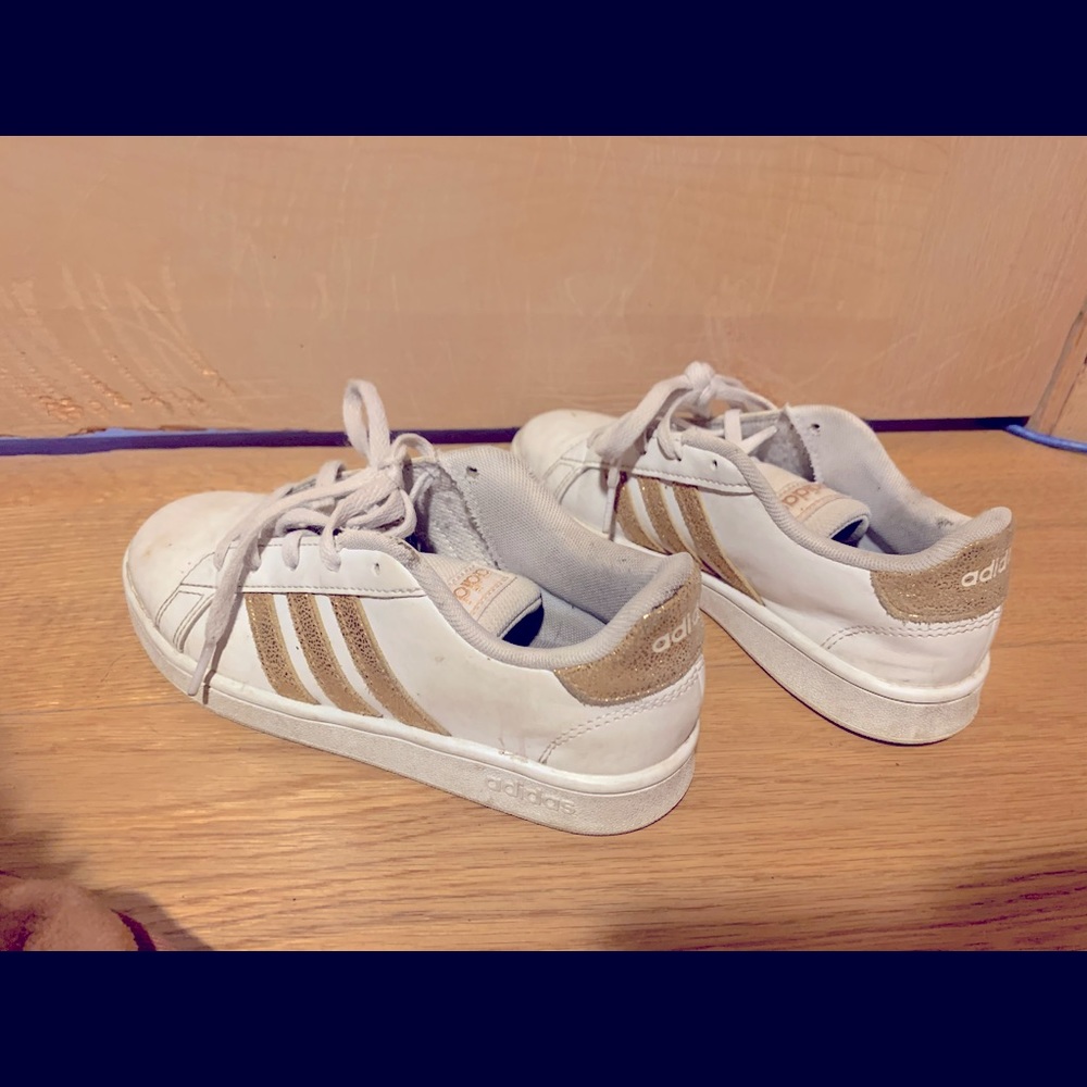 Adidas gold superstars size 1